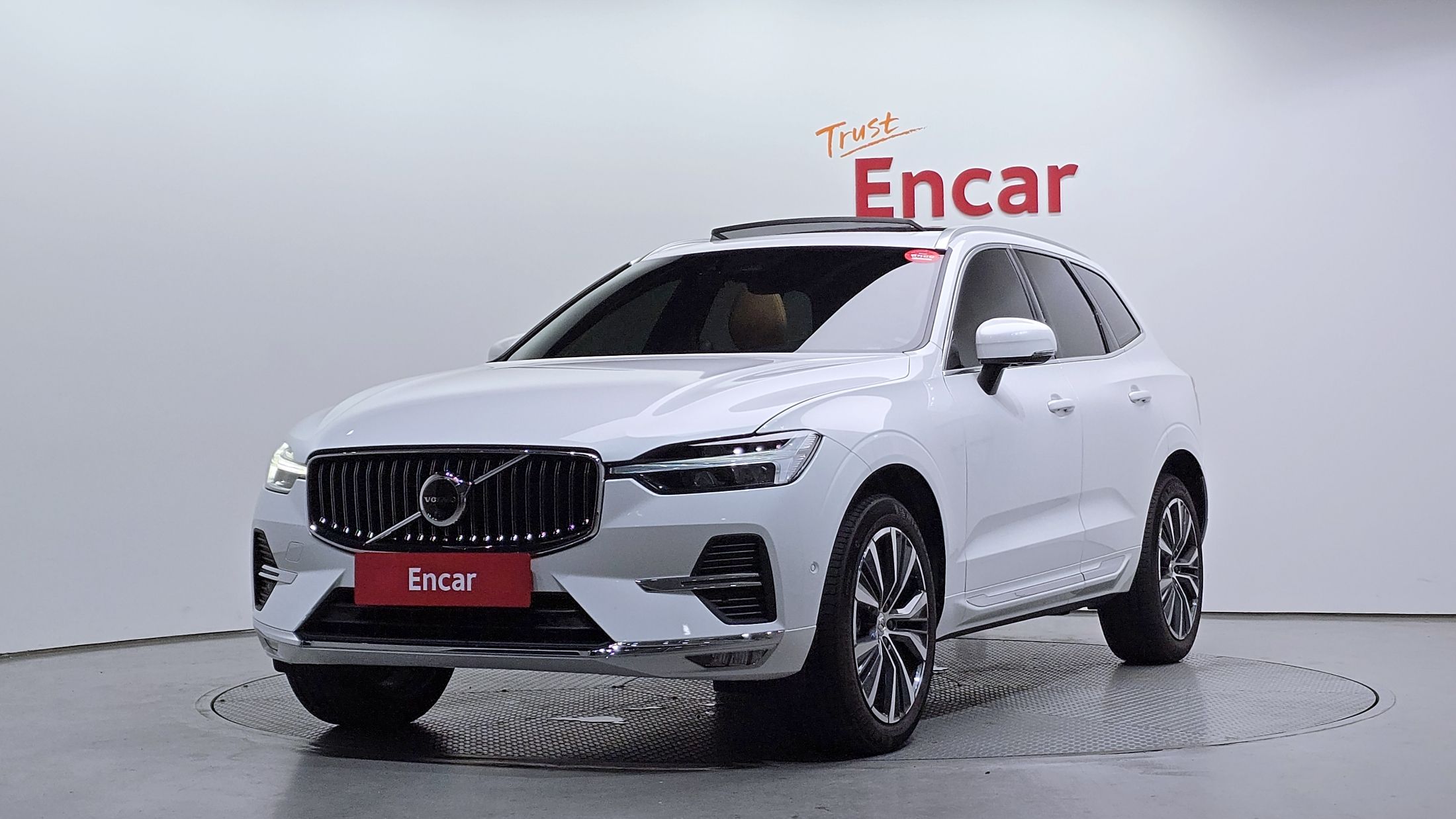 VOLVO XC60 2021