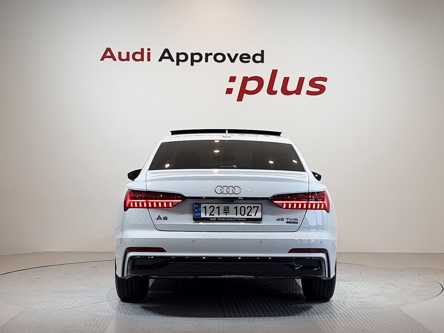 AUDI A6 C8