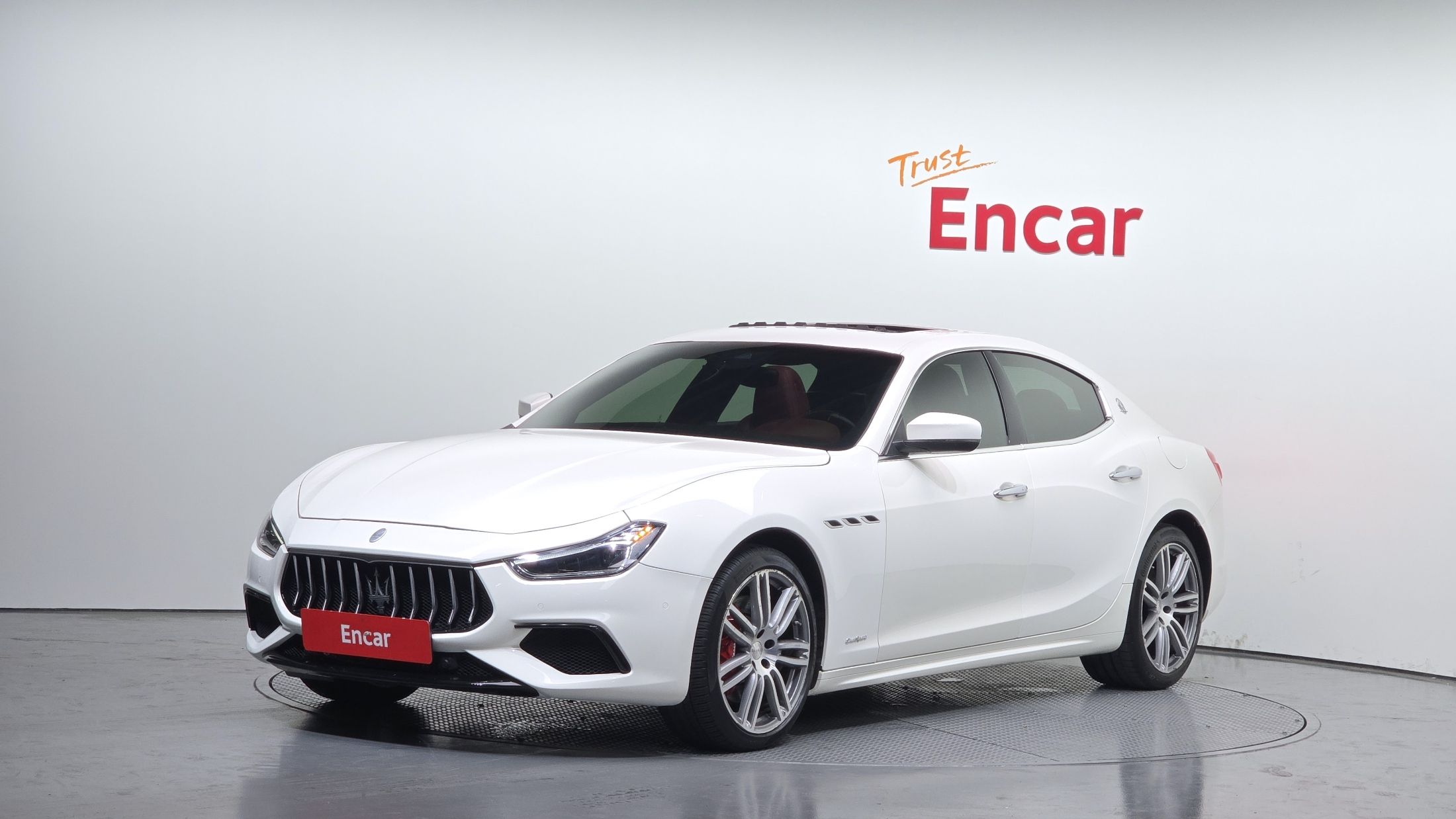 MASERATI GHIBLI