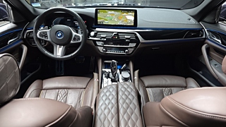 BMW 5-SERIES G30 2022