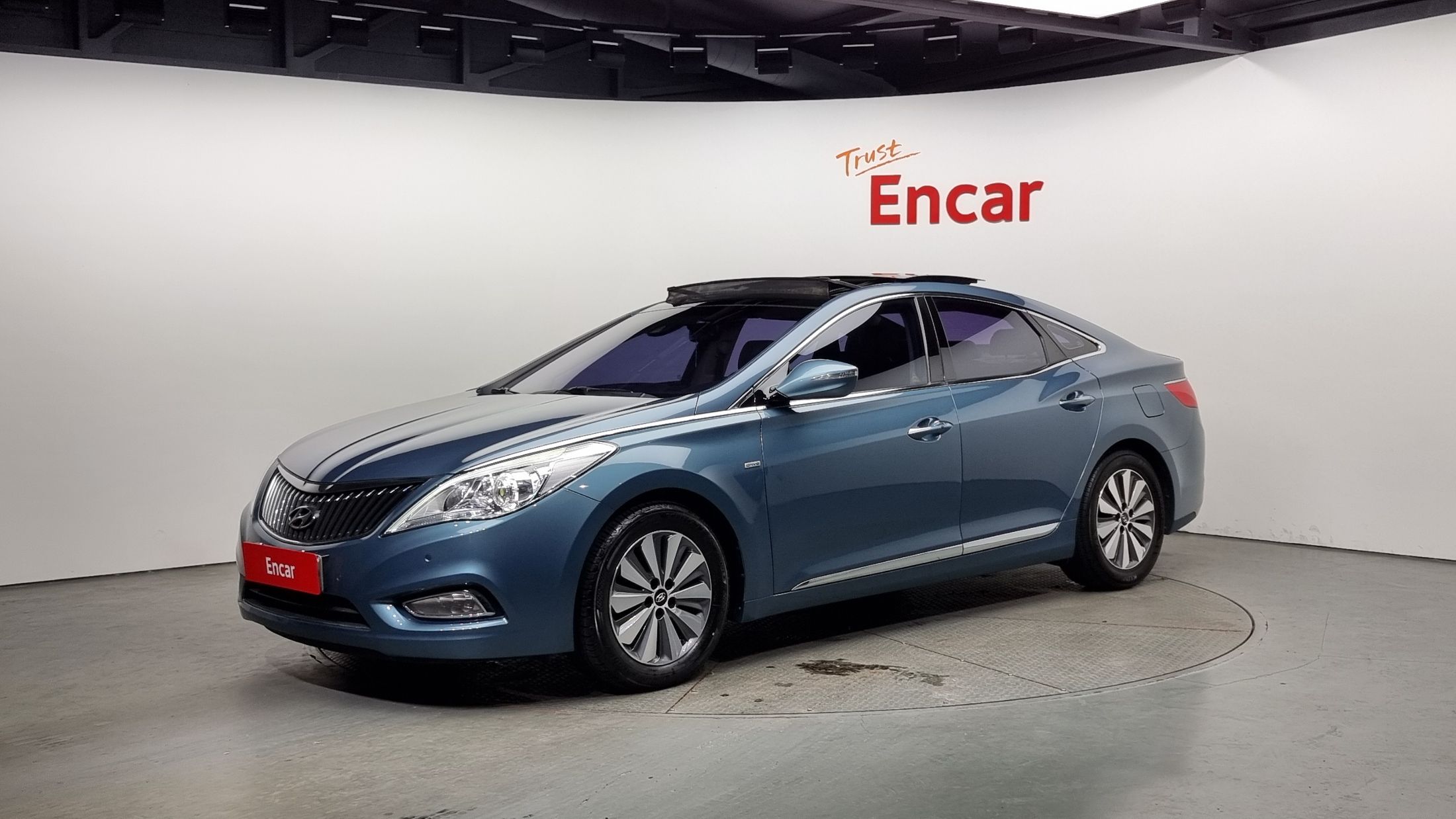 HYUNDAI GRANDEUR HG HYBRID