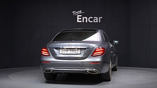 MERCEDES BENZ E-CLASS W213 2019