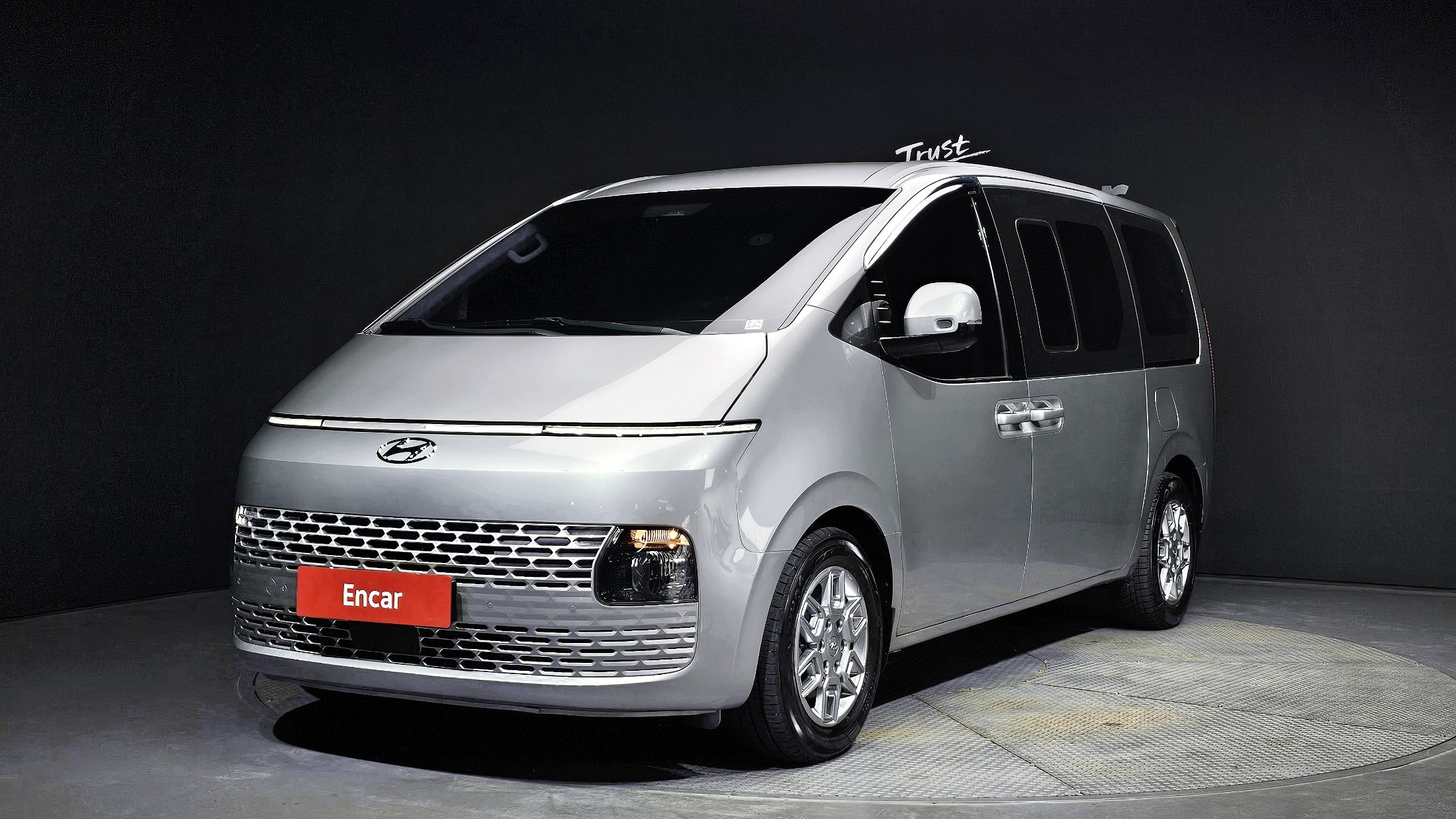 HYUNDAI STARIA 2021