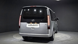 HYUNDAI STARIA 2021