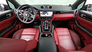 PORSCHE CAYENNE PO536 2021