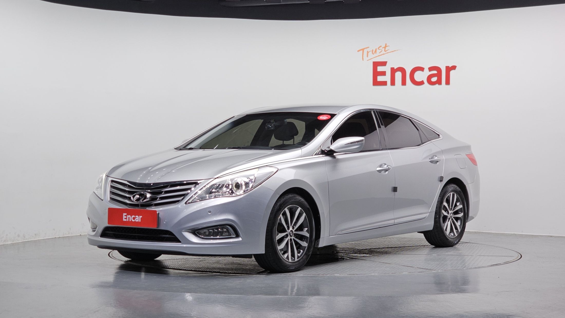 HYUNDAI GRANDEUR HG 2011