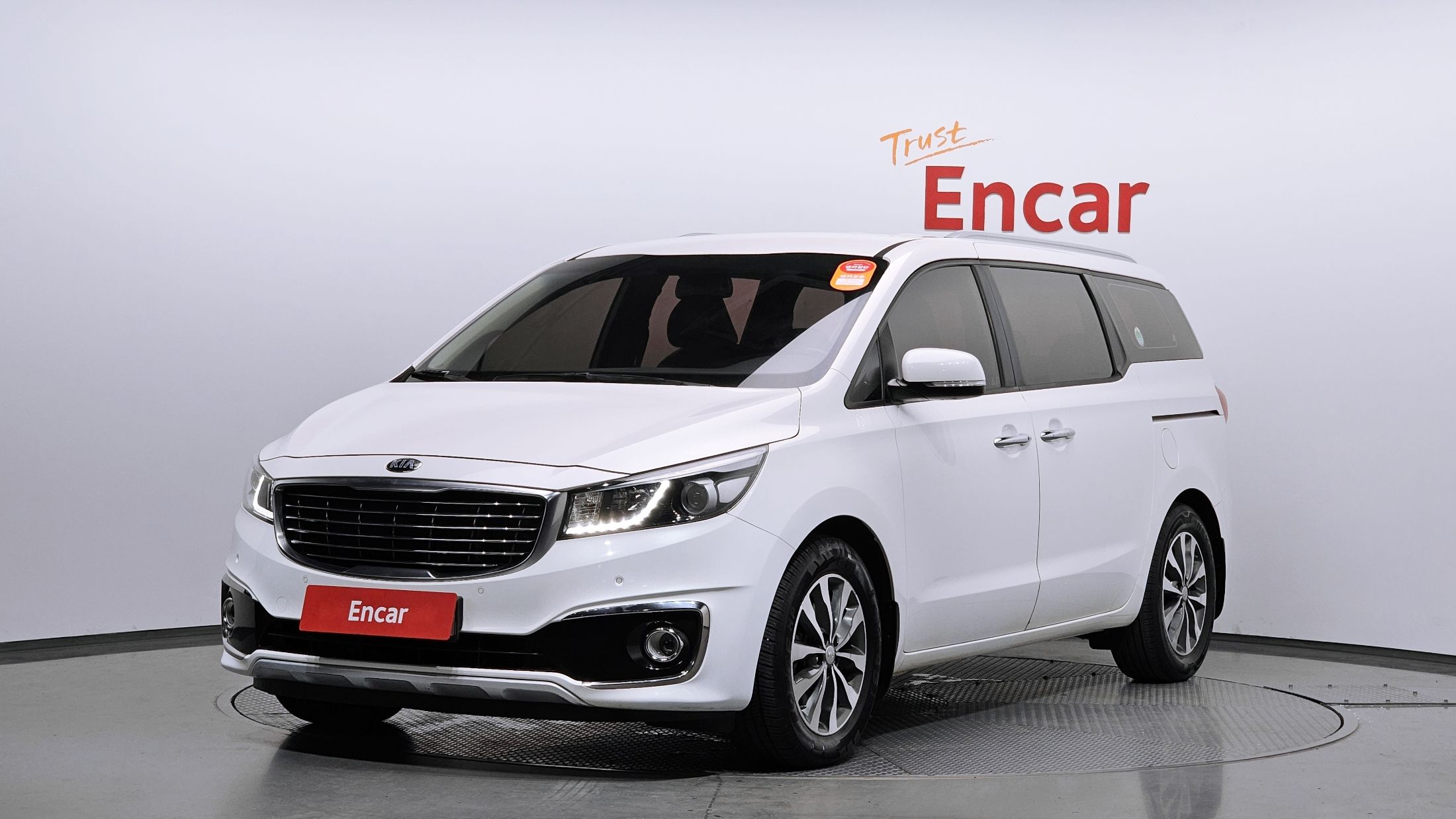 KIA CARNIVAL 2017