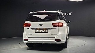 KIA CARNIVAL 2018