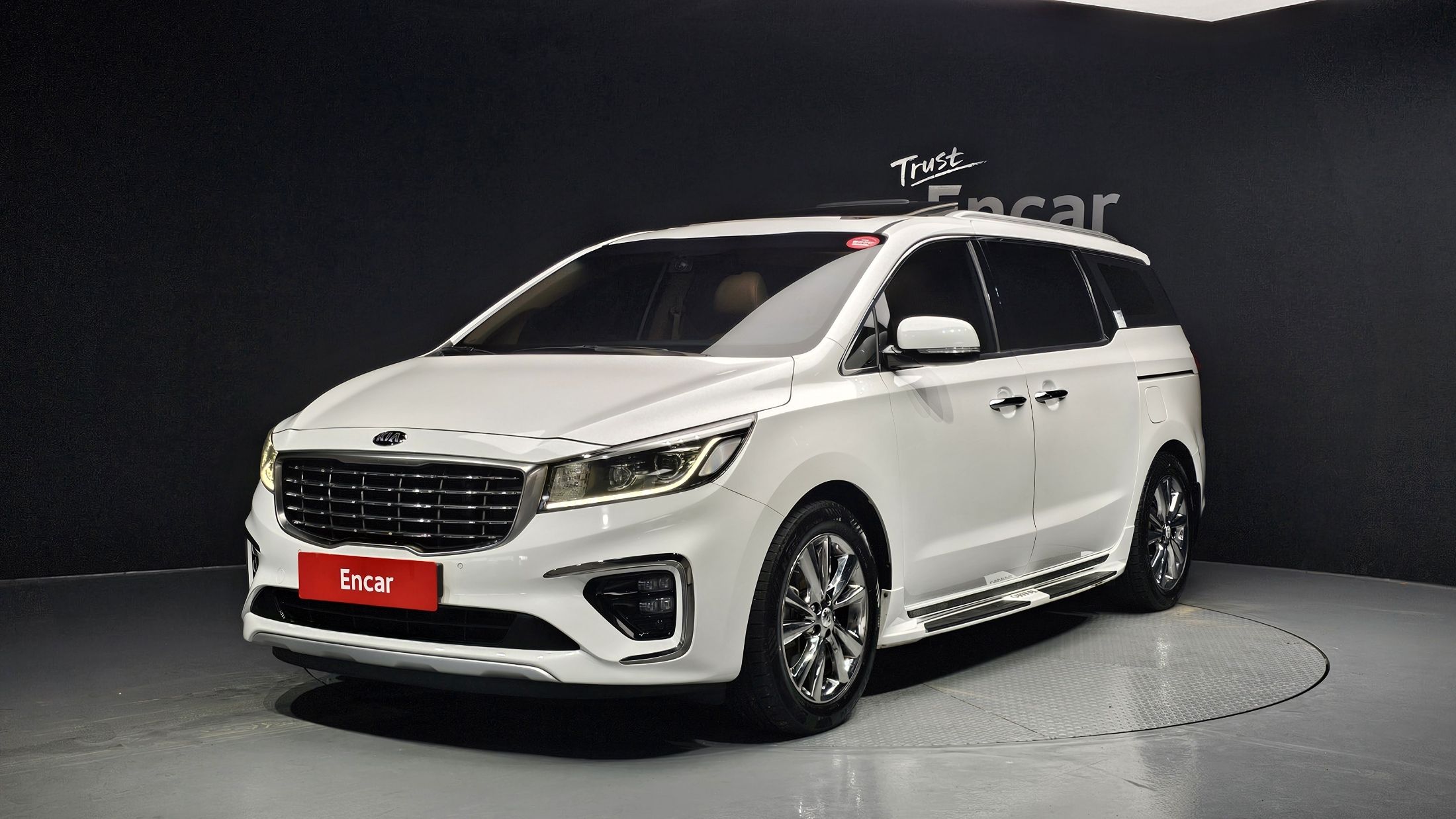 KIA CARNIVAL 2018