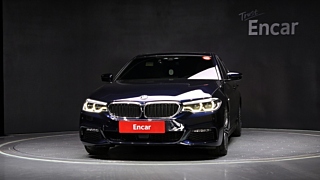 BMW 5-SERIES G30 2019