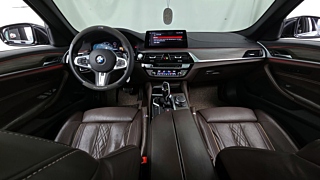 BMW 5-SERIES G30 2019