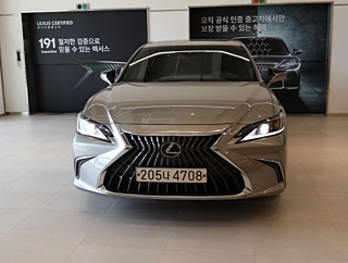 Заказать LEXUS ES300H
