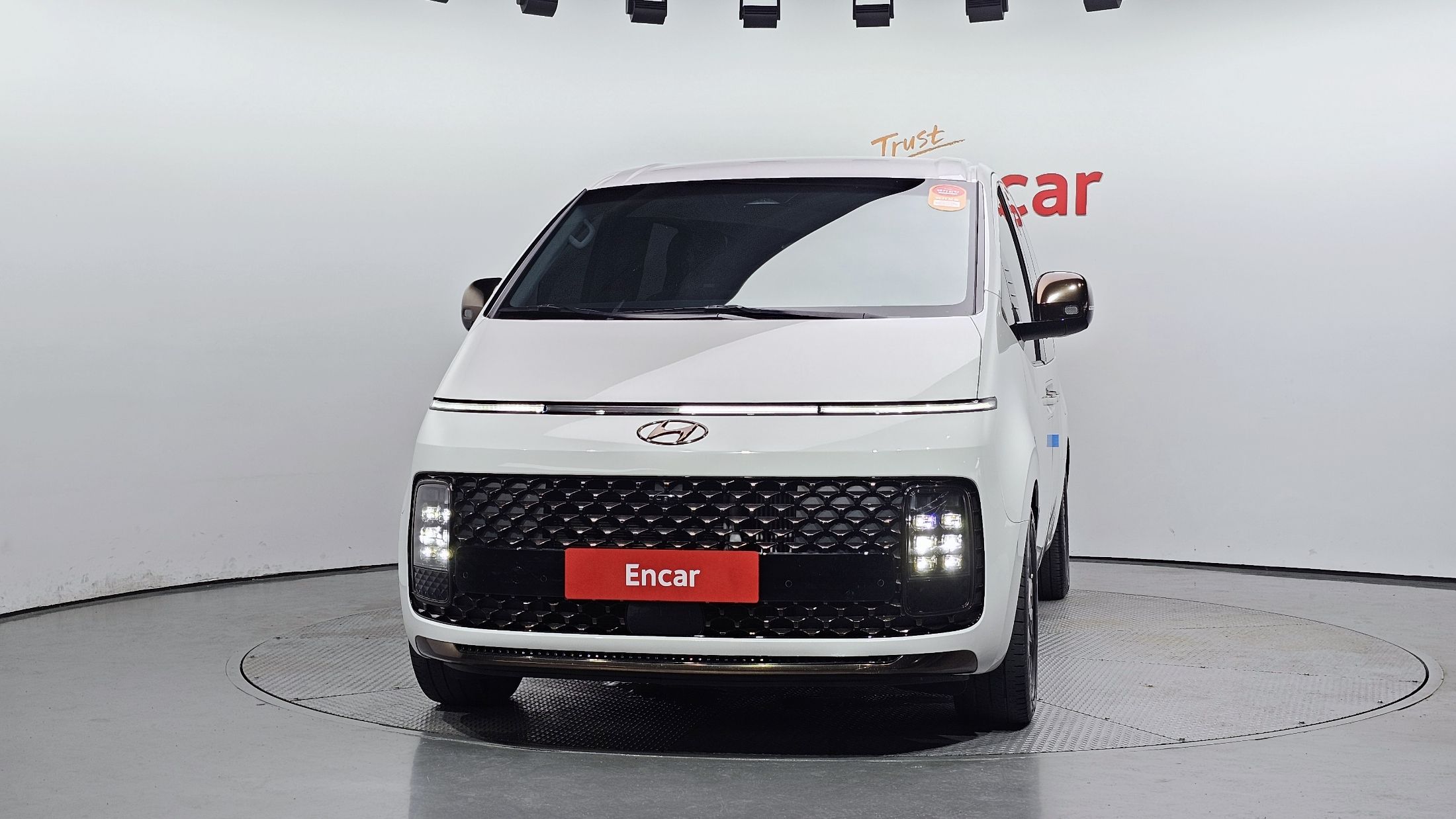 HYUNDAI STARIA 2023