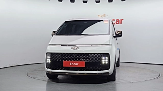 HYUNDAI STARIA 2023