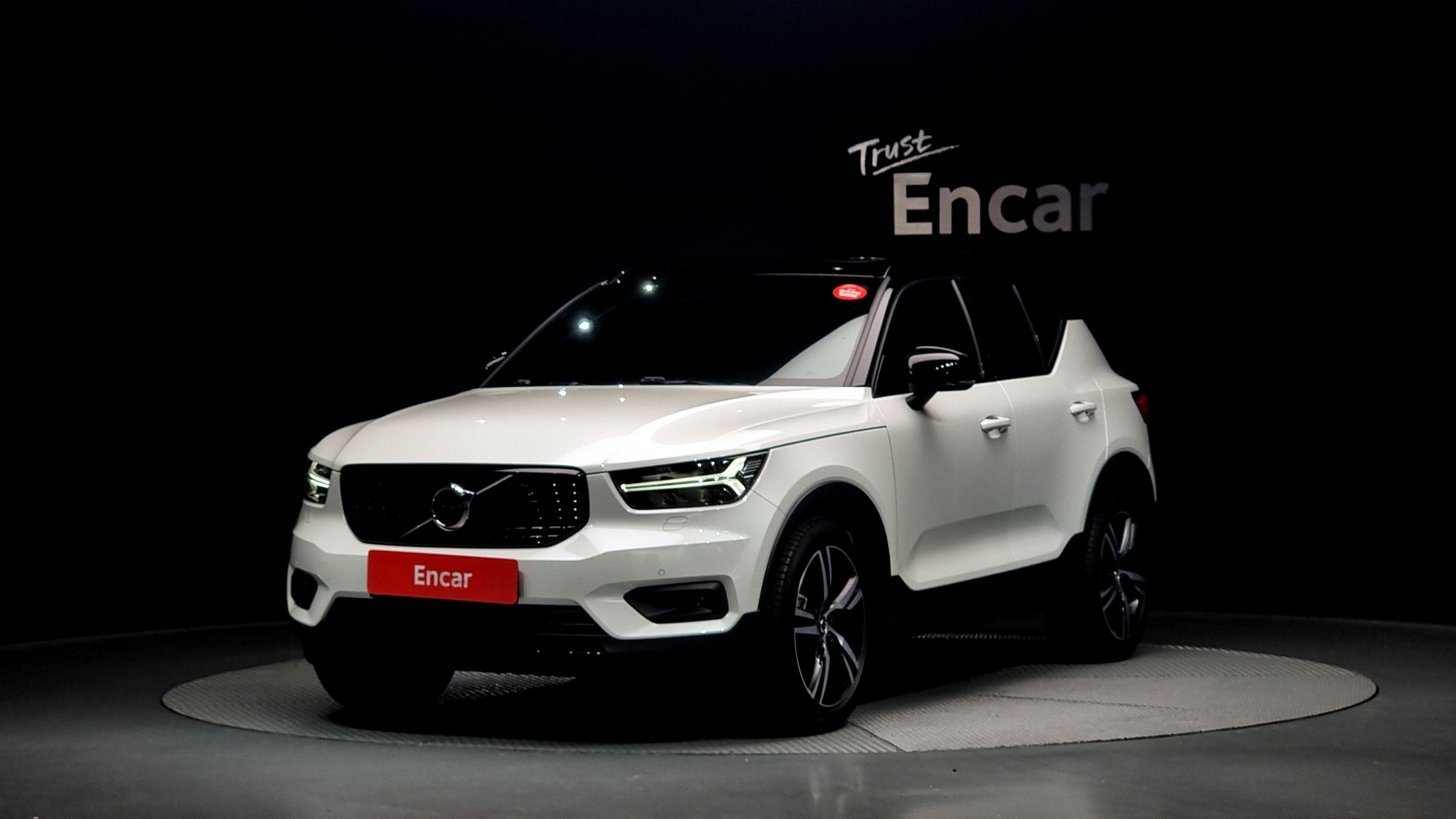 VOLVO XC40 2020