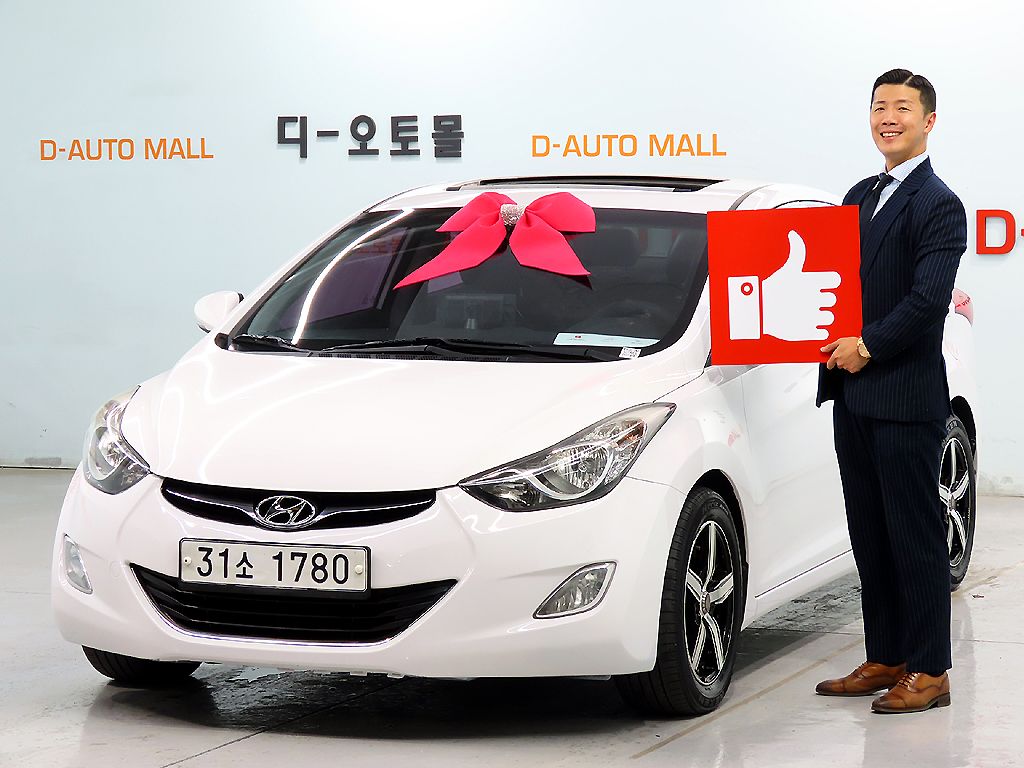 HYUNDAI AVANTE MD 2012