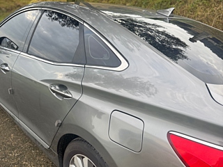 HYUNDAI GRANDEUR HG HYBRID 2017
