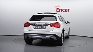 MERCEDES BENZ GLA-CLASS X156 2016