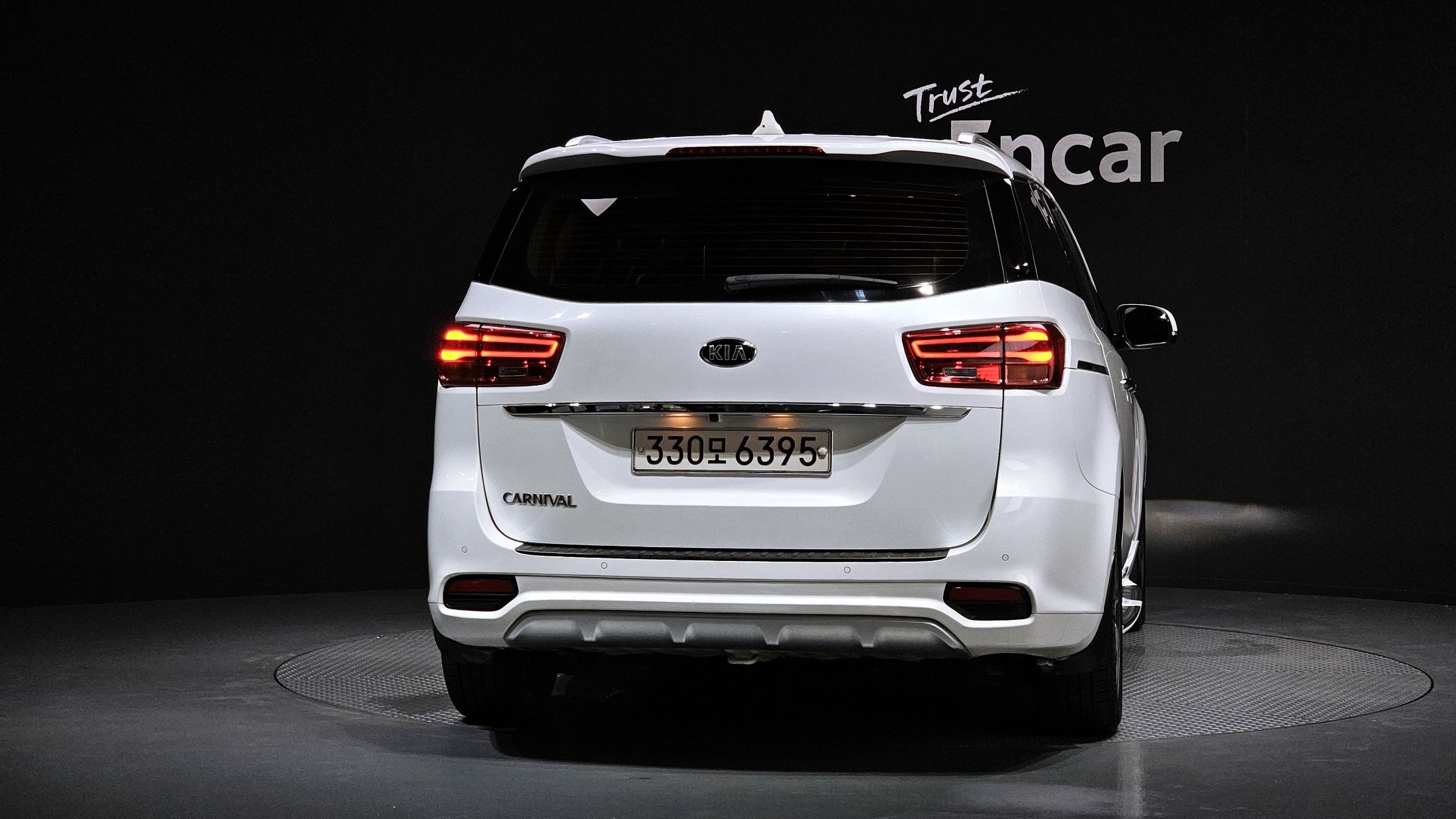 KIA CARNIVAL 2018