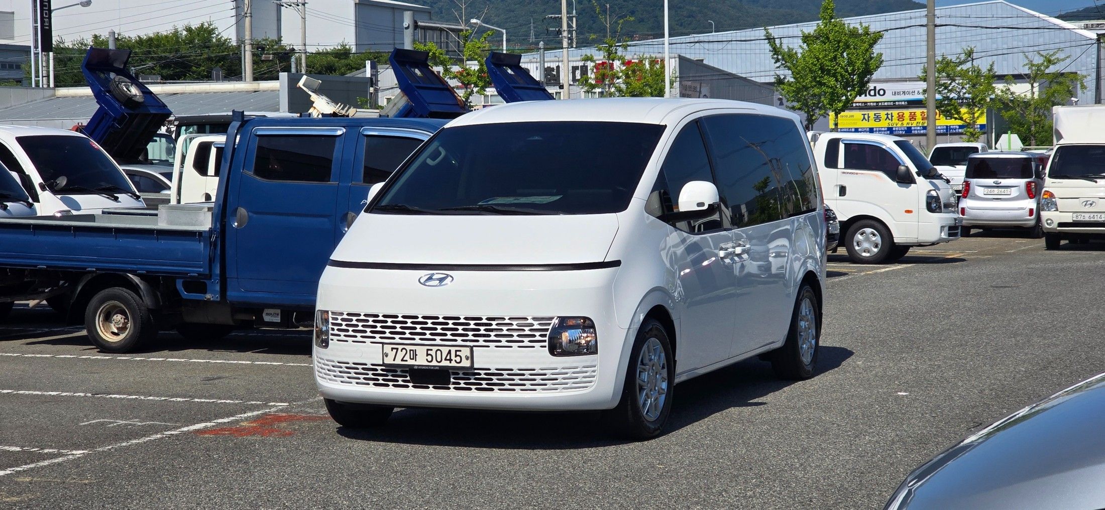 HYUNDAI STARIA 2022