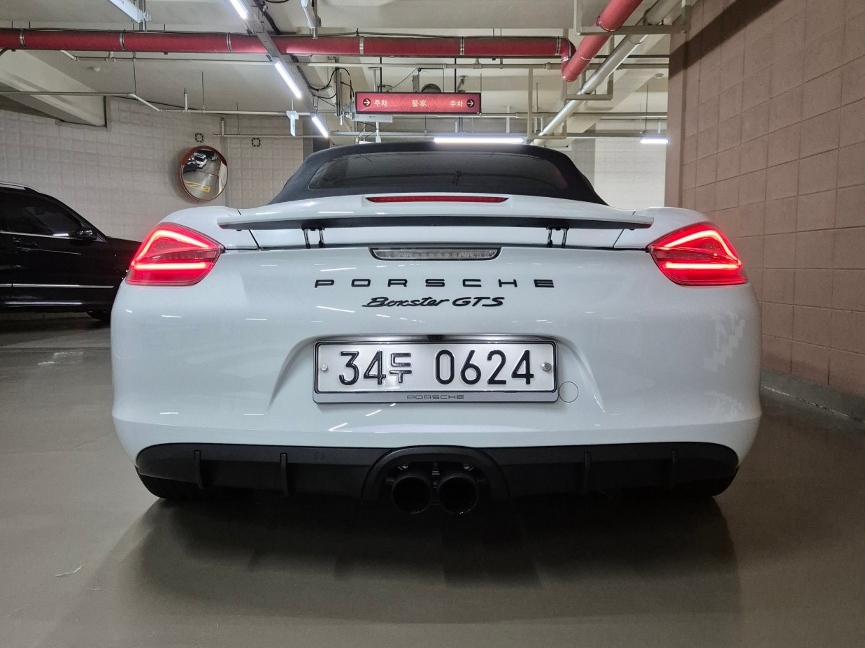 PORSCHE BOXSTER 2015