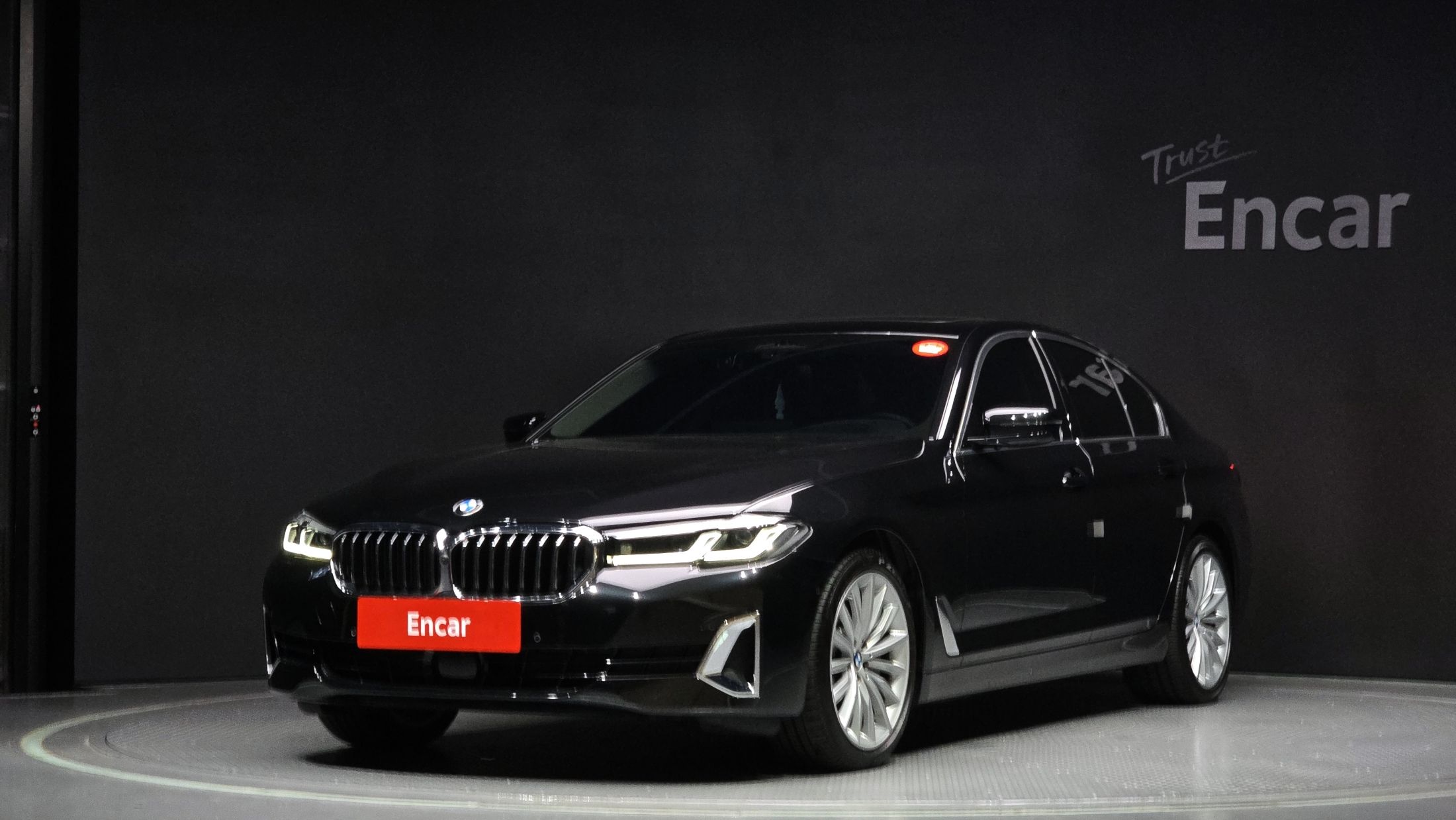 BMW 5-SERIES G30 2023