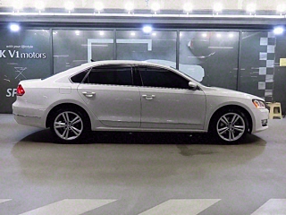 VOLKSWAGEN PASSAT 2014