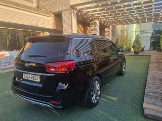 KIA CARNIVAL 2018