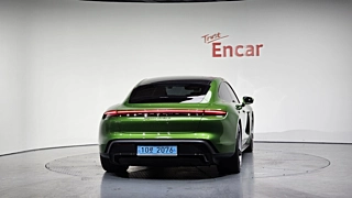 PORSCHE TAYCAN 2021