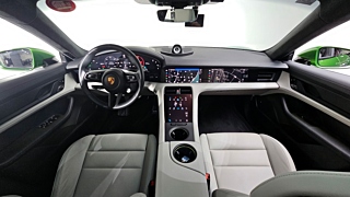 PORSCHE TAYCAN 2021