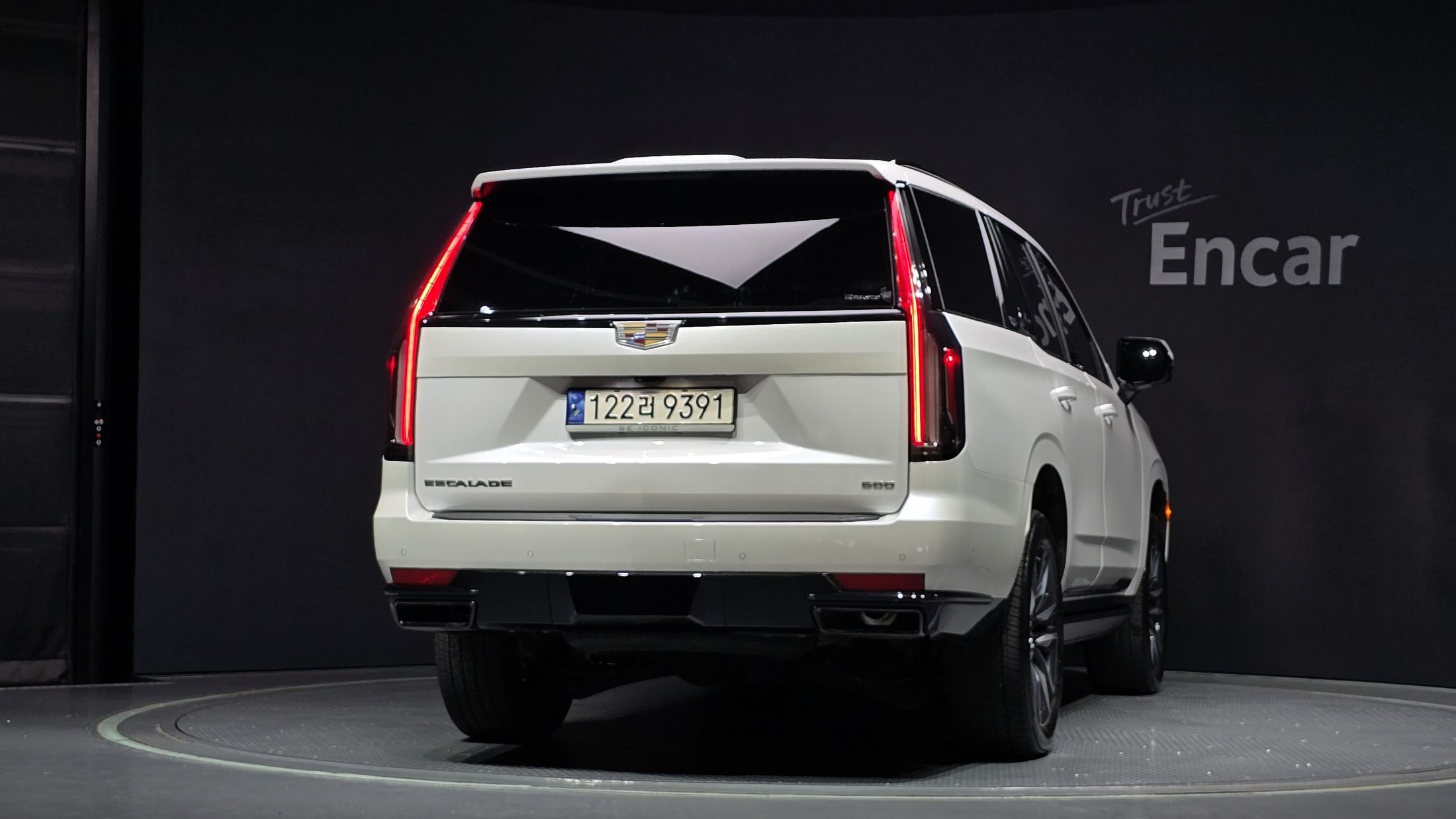 CADILLAC ESCALADE