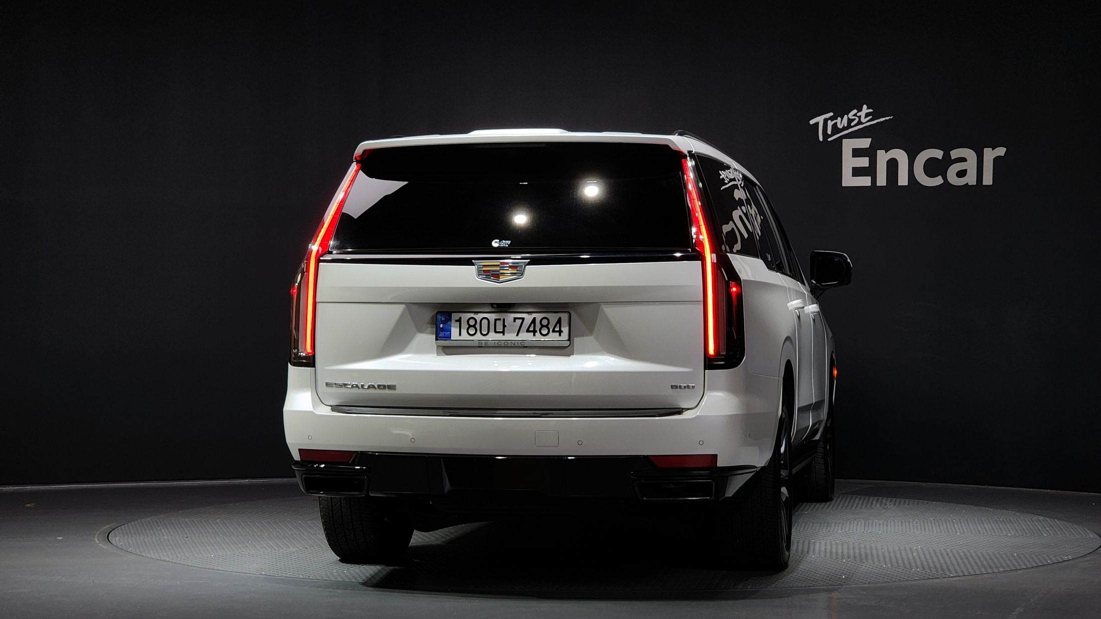 CADILLAC ESCALADE