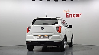 SSANGYONG TIVOLI VERY NEW 2021