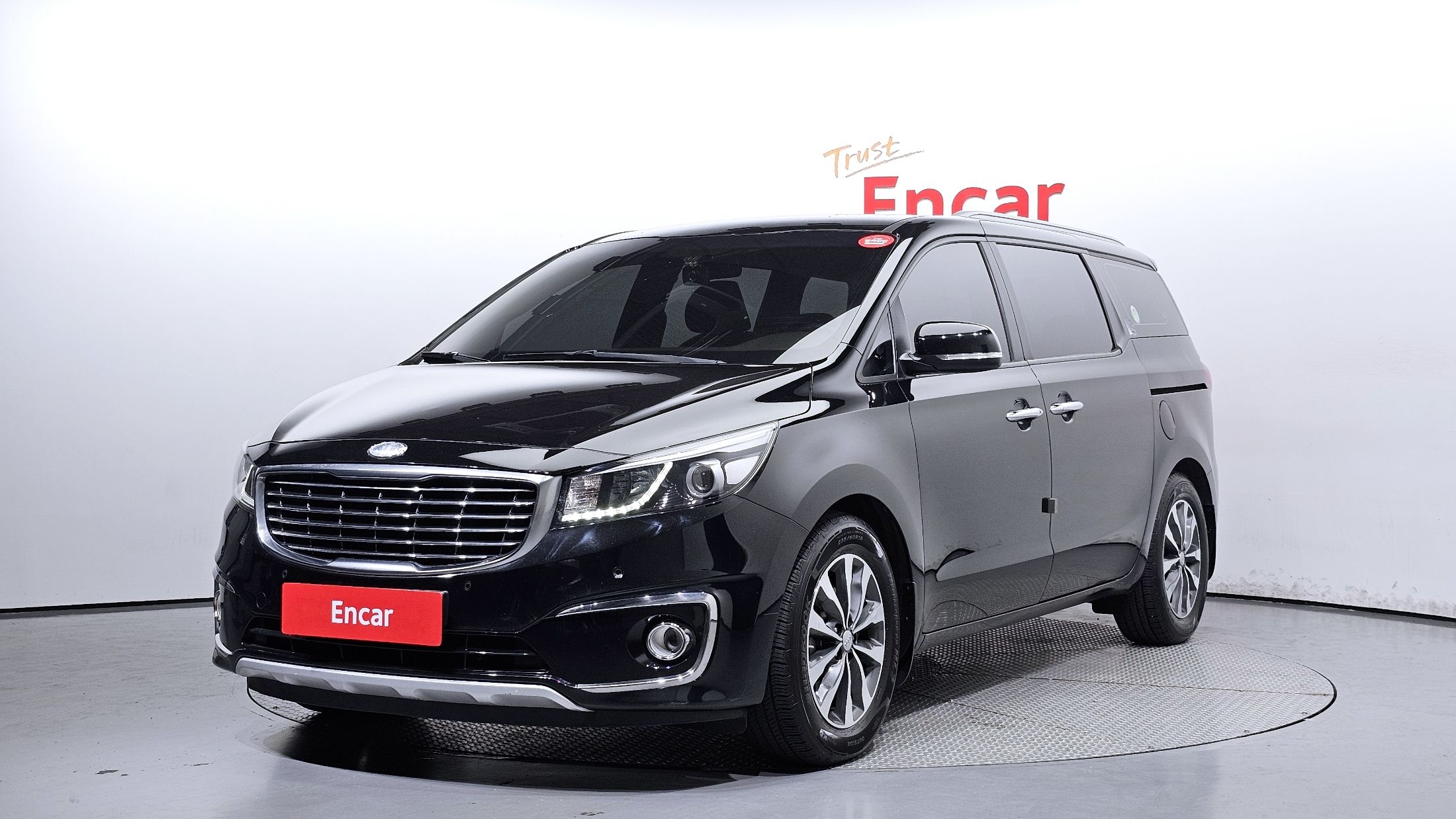 KIA CARNIVAL 2017