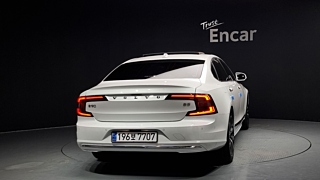 VOLVO S90 2021