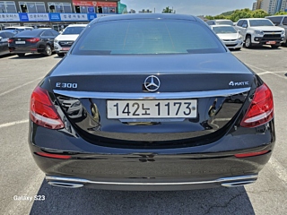 MERCEDES BENZ E-CLASS W213 2020
