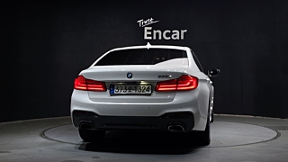 BMW 5-SERIES G30 2020