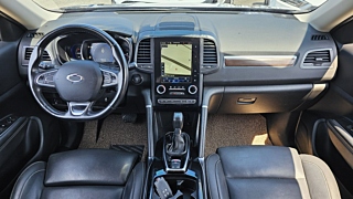 SAMSUNG QM6 2020