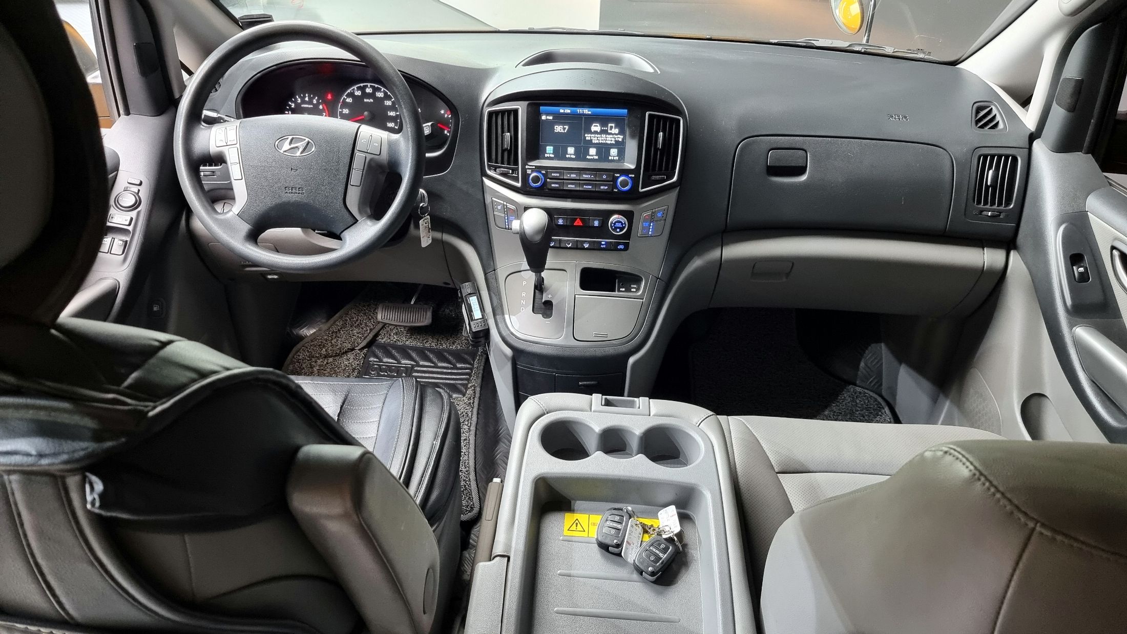 HYUNDAI STAREX GRAND 2021