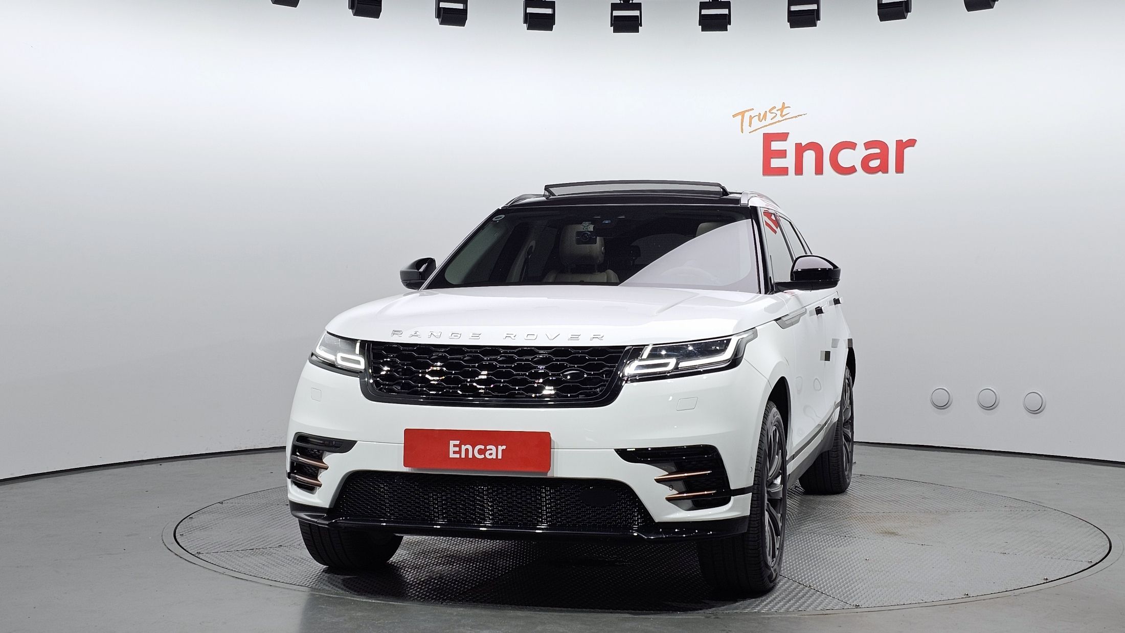 LAND ROVER RANGE ROVER VELAR 2019