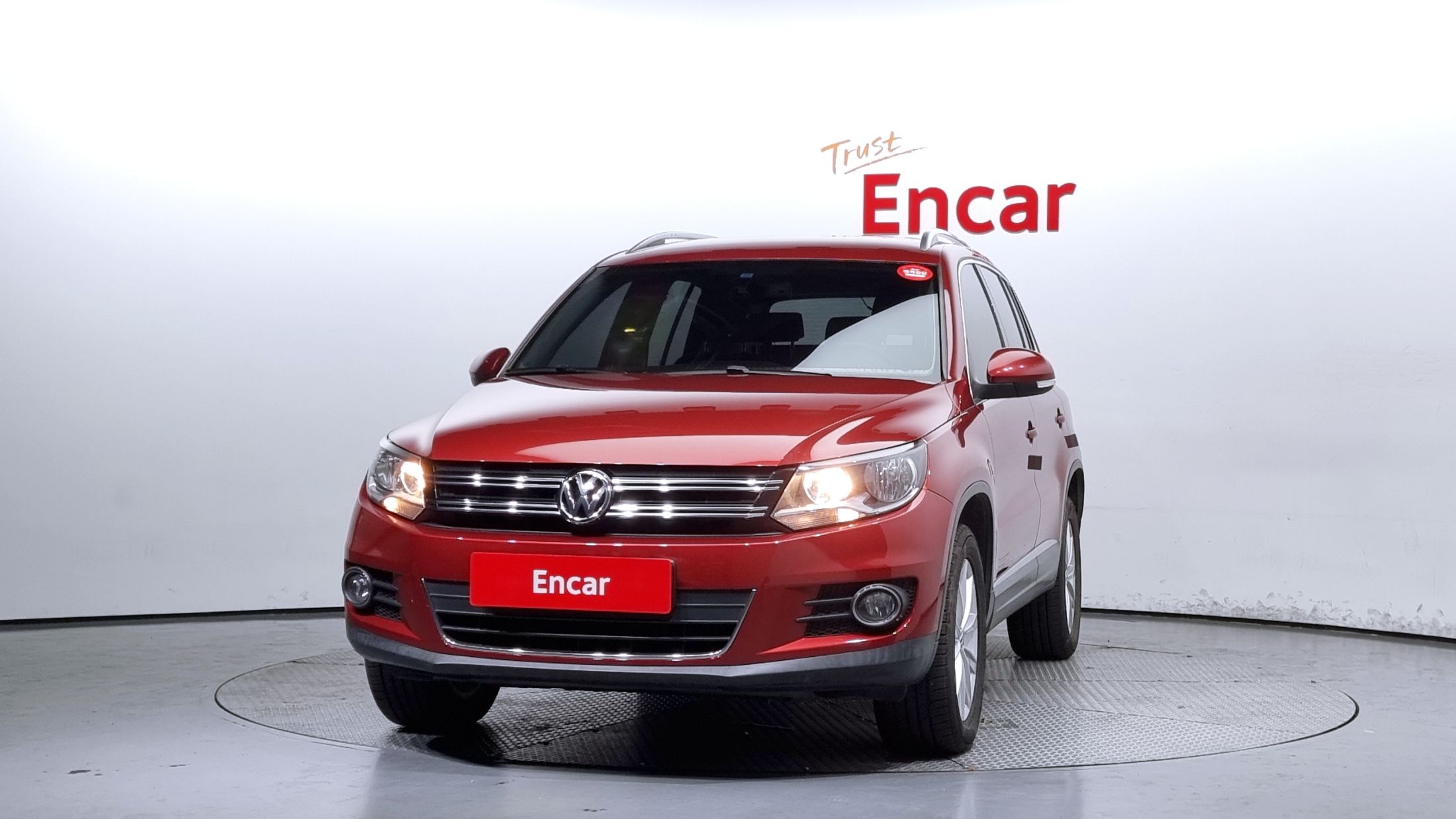 VOLKSWAGEN TIGUAN 2016