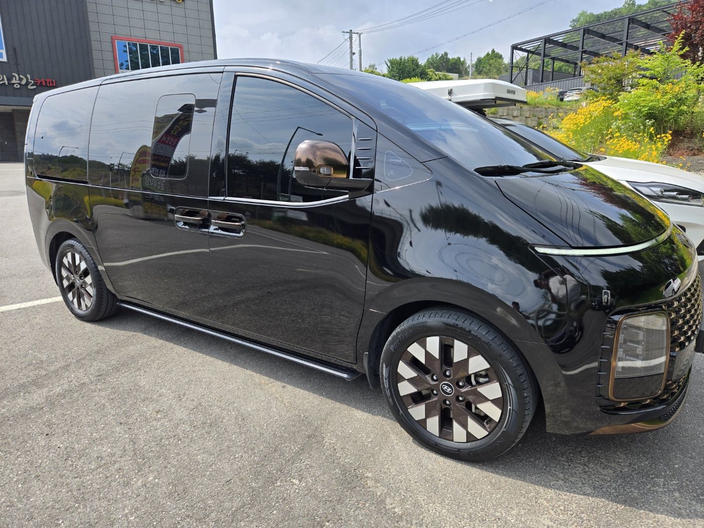 HYUNDAI STARIA 2021