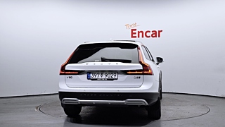VOLVO V90 CROSS COUNTRY 2023