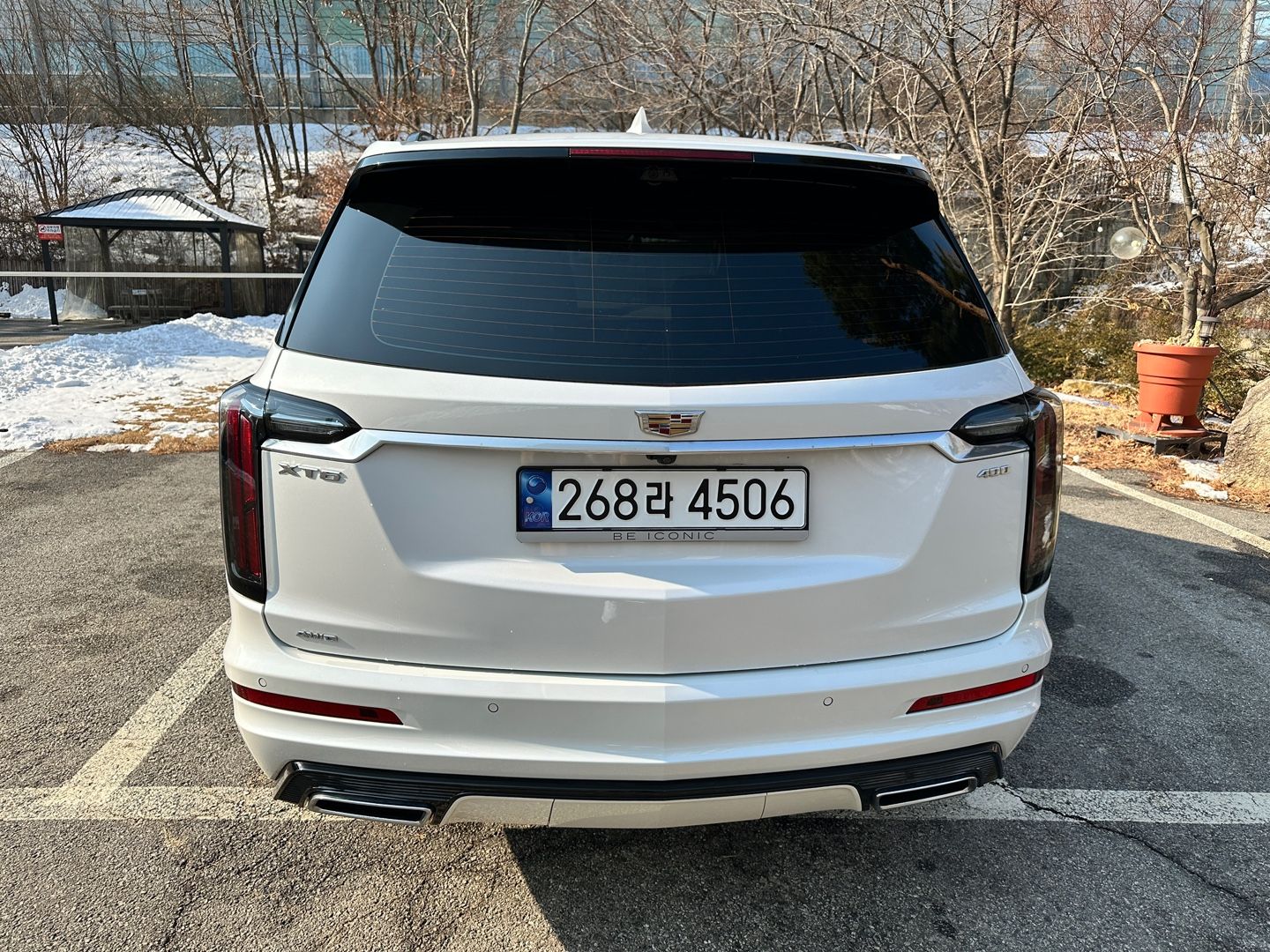 CADILLAC XT6