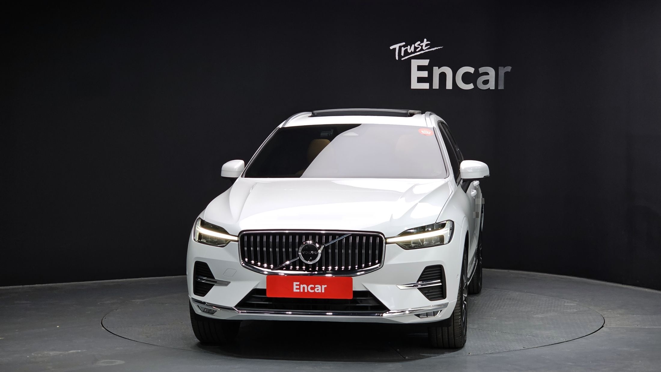 VOLVO XC60 2025