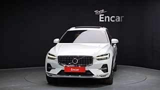 VOLVO XC60 2025