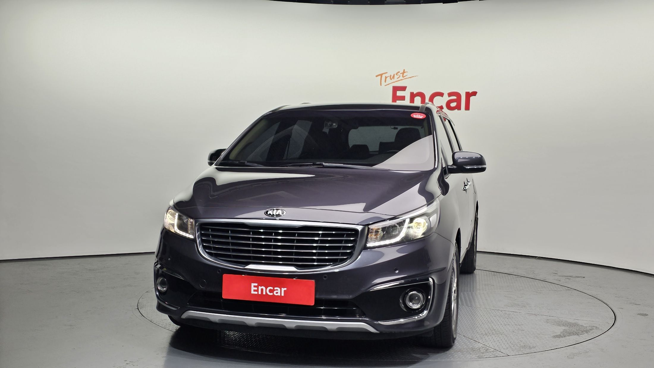 KIA CARNIVAL 2015