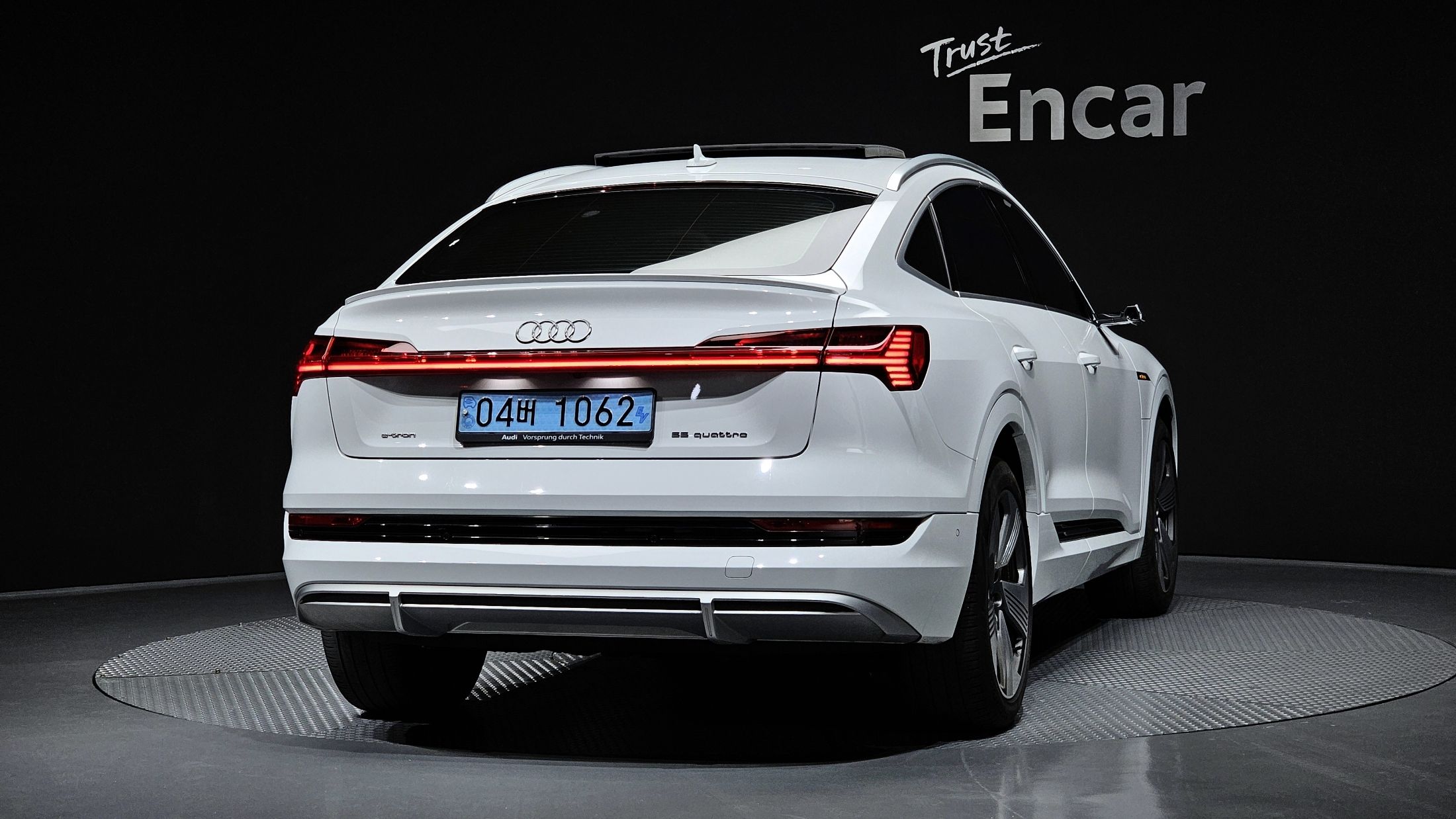 AUDI E-TRON 2021