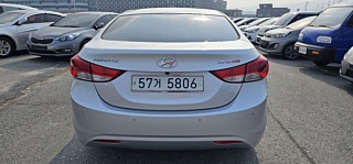HYUNDAI AVANTE MD 2012