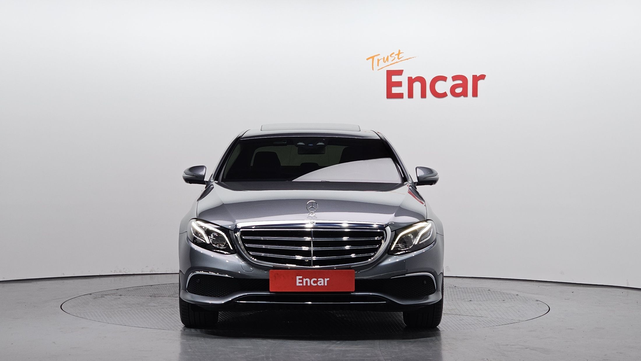 MERCEDES BENZ E-CLASS W213 2017